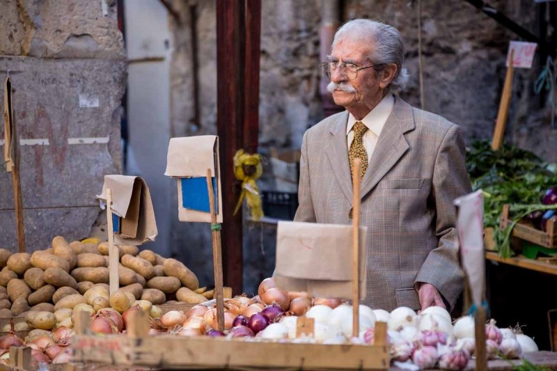 vegetable-market-palermo_15813405709_o